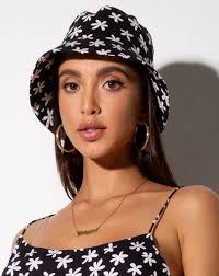 Black and White Daisy Bucket Hat