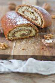Nussstrudel Aus Germteig Rezept Sweets Lifestyle Rezept Rezepte Susses Fingerfood Strudel