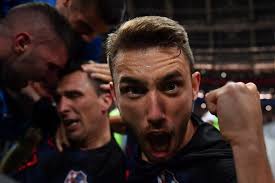 Sal Contreras (@gizmorev)