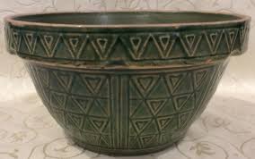 Very Rare 9 200 Usa Green Glaze Rrp Yellow Ware Mixing Bowl Hearts Triangles Vintage Mixing Bowls Vintage Bowls Bowl