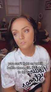 Abby Mote's Instagram, Twitter & Facebook