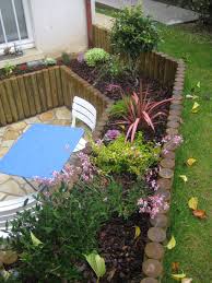 massif en bordure de terrasse jardins paysagiste amenagement paysager