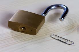 These locks are opened using round keys. How To Open A Locker Without A Key How To Wiki 89