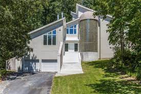 Search by architectural style, square footage, home features & countless other criteria! In Stone Mountain S Shadow Massive 1980s Modern Wants To Party Again For 399k Curbed Atlanta