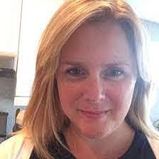 Kelly Ahlander's Instagram, Twitter & Facebook