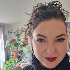 Kate Couch is fundraising for Endometriosis UK