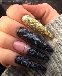 Black Acrylic Nails Coffin Shape Designs Black Marble Gold Flakes Long Coffin Shaped Gold Acrylic Nails Gold Nails Prom Nails