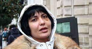 Bahar candan, sosyal medyada paylaştığı fotoğraftaki kilolu haliyle dikkat çekti ve hemen 'hamile mi?' soruları sorulmaya başlandı. Saldiriya Ugrayip Yuzune 10 Dikis Atilan Bahar Candan Sokakta Herkes Saldiriya Ugrayabilir Sirf Kadin Oldugu Icin Sputnik Turkiye