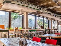 Angefangen mit der fachgerechten gartenplanung über den professionellen gartenbau oder gartenumbau mit qualitativ hochwertigen materialien und pflanzen bis hin zur gartenpflege gerne beantworten wir ihre fragen auch per mail: Inhouse Restaurant Schnell Und Einfach Buchen Raumperle