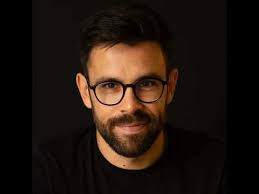 Listener Numbers, Contacts, Similar Podcasts