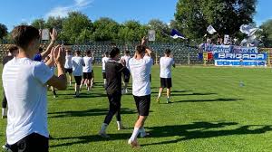 We did not find results for: Unirea Dej A Dat Start PregÄƒtirii Sezonului De Liga 2 DragoÈ™ Militaru A Avut Doar 21 De JucÄƒtori La DispoziÈ›ie Iar De La Primul Antrenament N Au Lipsit Suporterii Liga 2