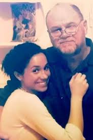 Pai de Meghan lamenta que irá se mudar sem nunca ter conhecido netos