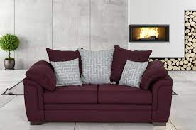 A loose cover with a superbly upholstered skirting and seam detail throughout creates a calm and airy ambience. 2er Sofa Sierra Bordeaux Mit Federkern Sofas Zum Halben Preis
