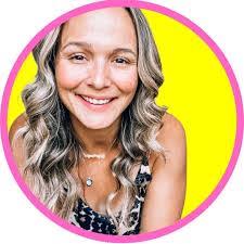 Taryn Swanson's Instagram, Twitter & Facebook