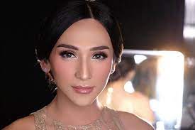 Umur 33 tahun) adalah pemeran dan penyanyi indonesia. Moving Faith Dena Rachman Family Shock Okayzone Trends Archyworldys