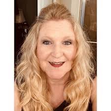 Alina Burton's Instagram, Twitter & Facebook