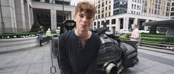 Nord Le Youtubeur Sebastien Delanney 22 Ans Victime D Un Violent Accident A Bord D Une Lamborghini Customisee En Batmobile Video Un cauchemar ‍ panne de batterie dans ma voiture électrique !! nord le youtubeur sebastien delanney 22 ans victime d un violent accident a bord d une lamborghini customisee en batmobile video