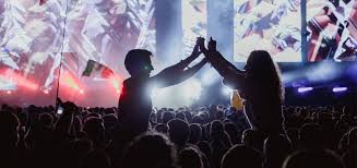 Entdecken sie unterkünfte in der nähe. Top 10 Musikfestivals In Rumanien Festicket Magazine