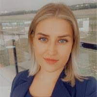 Shannon Sadler's Instagram, Twitter & Facebook