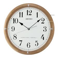 Radio controlled clock