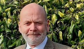 Q Guild names Gordon Wallace as manager