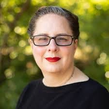 Daisy Pelletier's Instagram, Twitter & Facebook