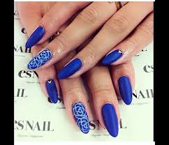 How almond shaped nails are different from other nail shapes? Royal Blue Almond Nails