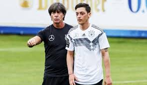 Almanya a milli futbol takımı'nın aday kadrosu açıklandı. Mesut Ozil Donecek Mi Low Den Aciklama Tum Spor Haber