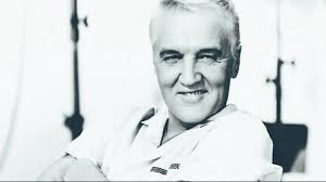 นักเดินทางไตรมาสกับ Andy Kaufman, Charlie Chaplin และ Grateful Dead :  r/gratefuldead