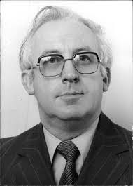 Amazon.com: Vintage photo of Portrait of Brynmor Thomas John. : לבית ולמטבח