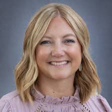 Jillian Pratt's Instagram, Twitter & Facebook