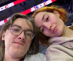 Queering The Substance: Putting Disability, Drug Use, and Grossness