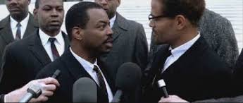 Takes up the first and second act where the civil rights movement, malcolm x's assassination and the vietnam. Ali Schnittbericht Kinofassung Schnittberichte Com