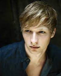 Will Tudor Shadowhunters Hollywood Actor Tudor