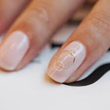 Tiny Little Gold Details Little Gold Foil Who Behave Like Jewellery On Fingernails You Like Nails By Cori Drybylondon N Gold Nails Fashion Nails Nails