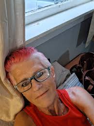 Thanks for letting me join! I just turned 69 years old, living in sunny  Florida, we lived through the best times in life! ✌️❤️