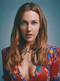 meryem uzerli signed Autographed