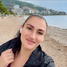 Barbara Armbruster IFBB Bikini Fitness