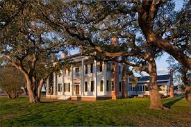 Outfit A Southern Plantation Style Home