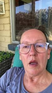 Amy Emmons's Instagram, Twitter & Facebook