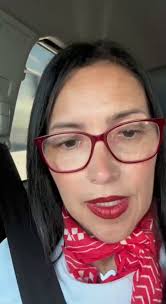 @madeleintlSUR's video Tweet