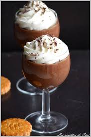 Coupes Mousseuses Au Chocolat Praline Facon Viennoise Recette Recettes De Cuisine Chocolat Praline