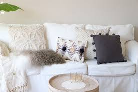 Ikea ektorp sofa weiß 3 sitzer zu verkaufen. Bohemian Living Room Sofa Cushion Style Boho Or Moroccan Oriental Style Sofa Kissen Style Auf Der Basis Kissen Sofa Beistelltische Wohnzimmer Diy Wohnzimmer
