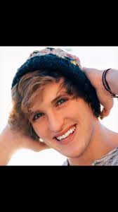 Jake paul woke up and chose violence.he had a back and forth moment with floyd mayweather, and then ripped floyd's hat right off his head. Jake Paul On Twitter How Tf Are The Paul Bros So Cute Loganpaul Jakepaul