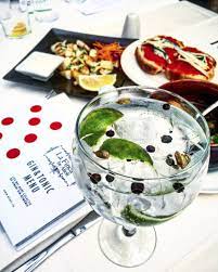 Top 10+ restaurante si locuri din bucuresti, cu mancare buna (si preturi si mai bune!), pe toate gusturile. 16 Locuri Foarte Cool In Bucuresti In Care Trebuie Neaparat Sa Ajungi Blogu Lu OtravÄƒ