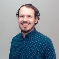 Aaron Betz's Instagram, Twitter & Facebook