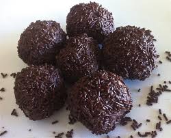 Walnut And Biscuit Chocolate Truffles Troufakia My Greek Dish Recipe Chocolate Truffles Chocolate Christmas Food Desserts