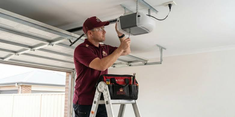 How Downtime Is Reduced with Commercial Garage Door Repair & Installation In DFW