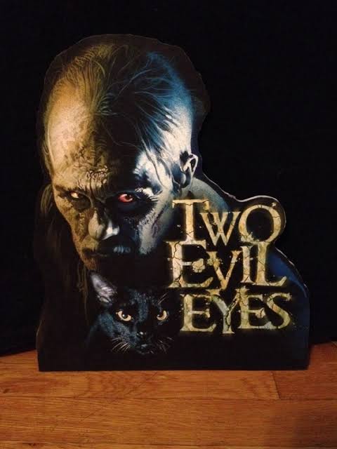 Two Eyes Standup - Etsy