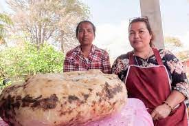 Di pasaran terdapat berbagai macam madu, mulai dari madu hutan, madu liar jenis lebah madu ini hanya terdapat di hutan daerah subtropis dan tropis asia, termasuk salah. Mengenal Ambergris Muntahan Paus Yang Harganya Hingga Miliaran Rupiah Halaman All Kompas Com